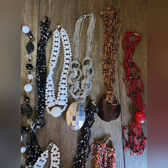 Womans Large jewelry lot 5lbs bracelets necklaces most preowned - Picture 6 of 16